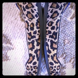 Rothy’s custom Jaguar/Leopard points 9 OOAK flats